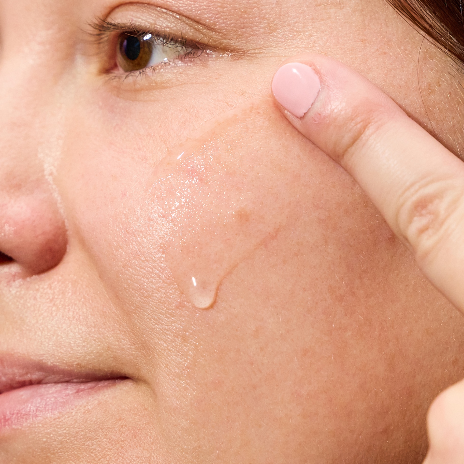 Polished Marie serum applied on radiant skin